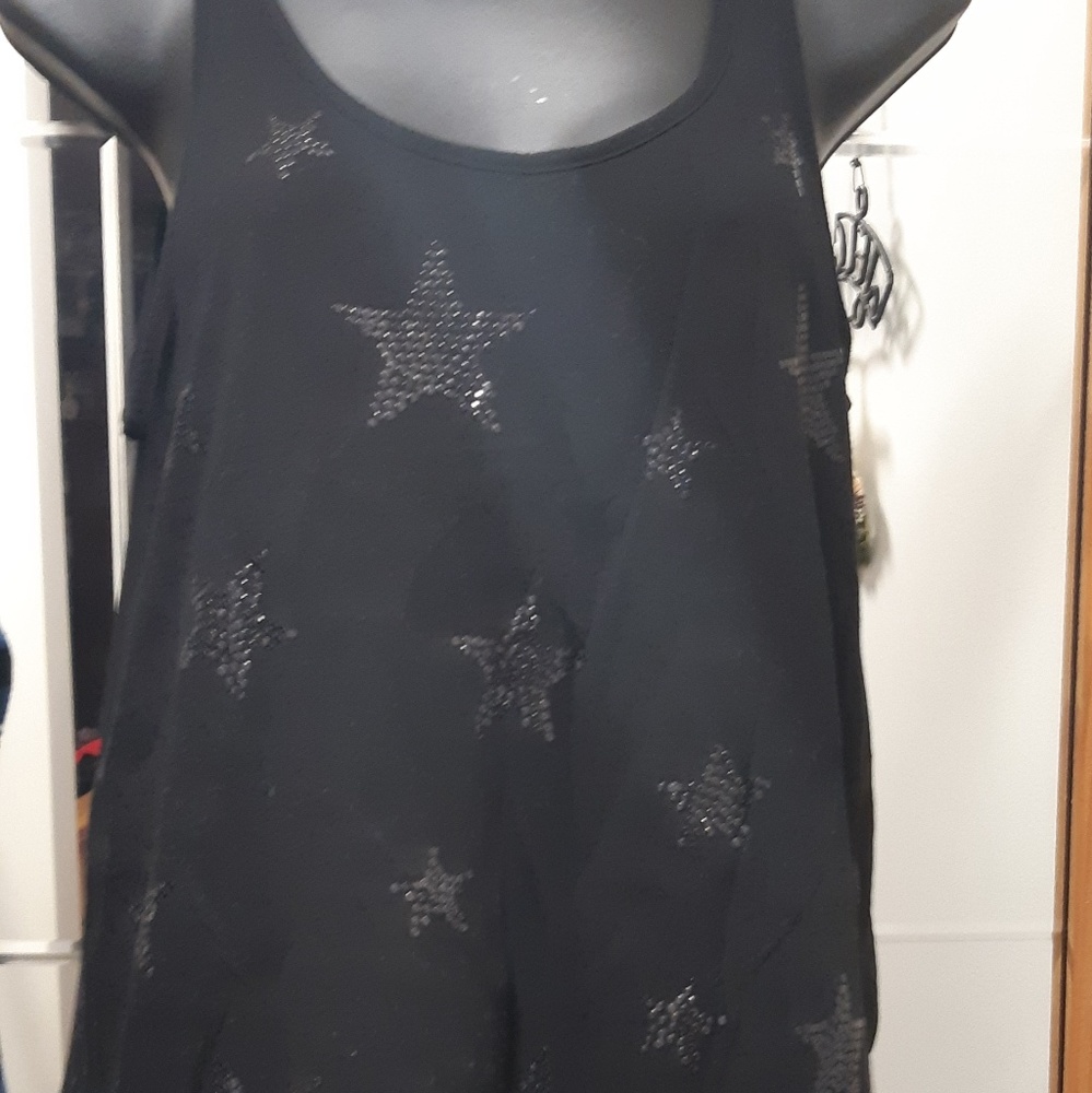 Garage. Size Large